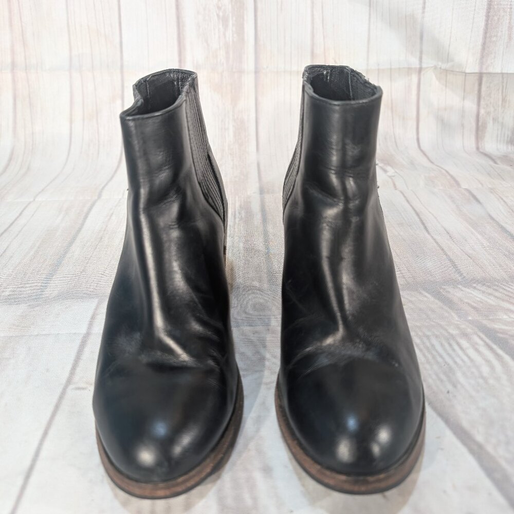 Wolverine 1000 Mile W00844 Women 7.5 Black Leather Block Heel Ankle Bootie Boot